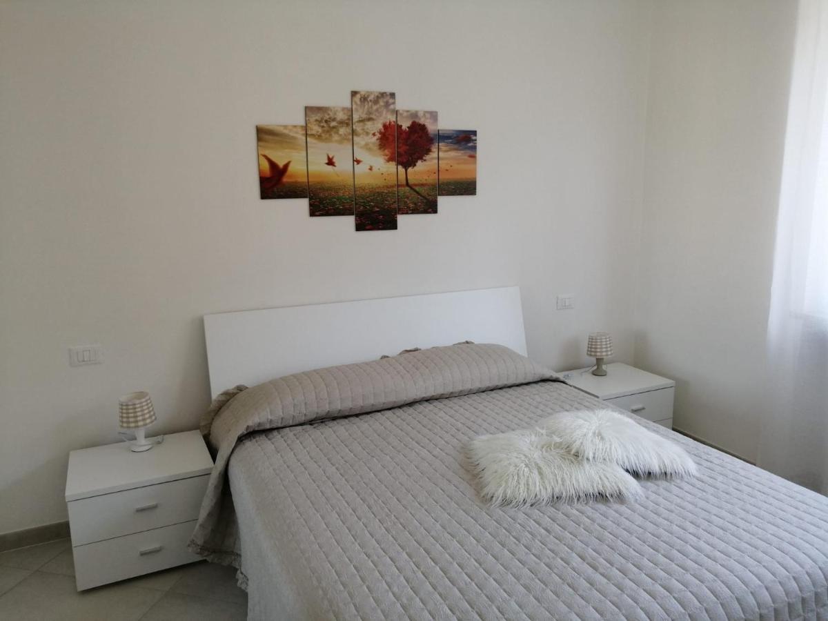 Casa Vacanza Mariateresa วาเลจโจ ซูล มินโช ภายนอก รูปภาพ
