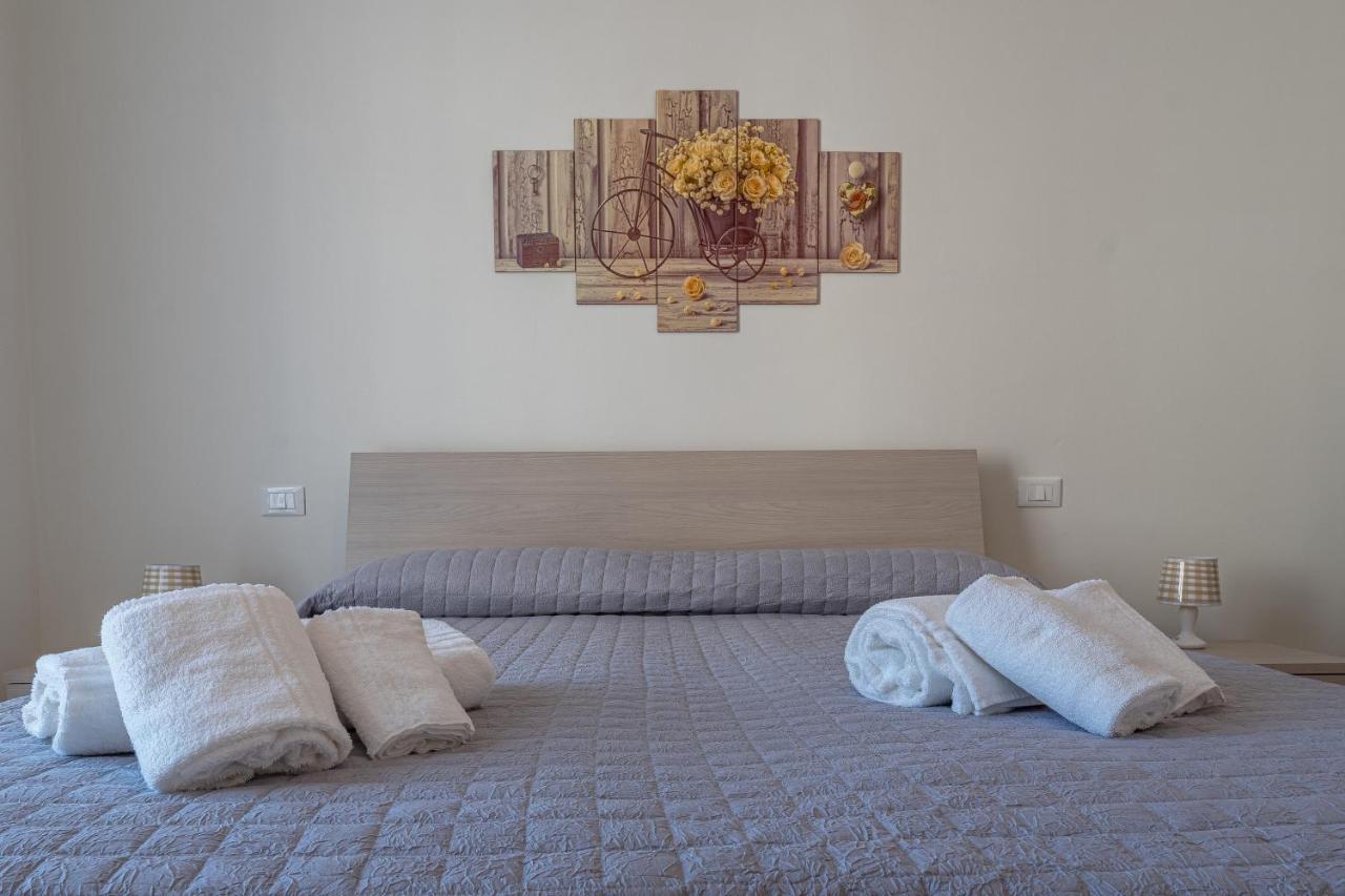 Casa Vacanza Mariateresa วาเลจโจ ซูล มินโช ภายนอก รูปภาพ